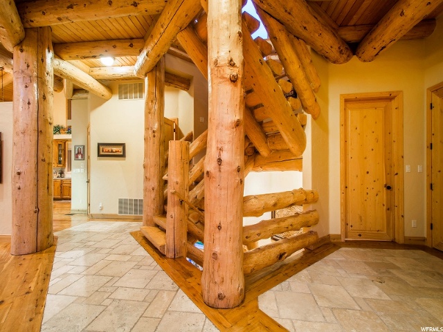 102 S Aspen Dr, Mapleton, UT 84664 — photo 10