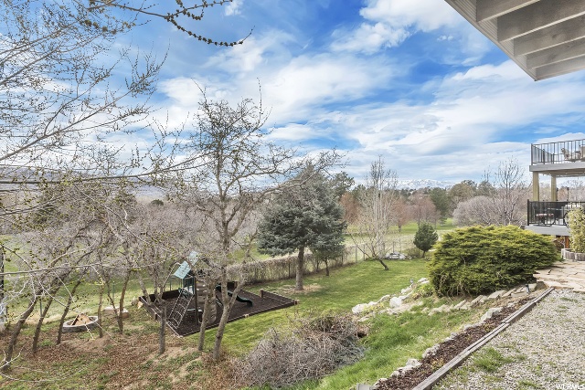 1934 E Wasatch S, Sandy, UT 84092 — photo 11