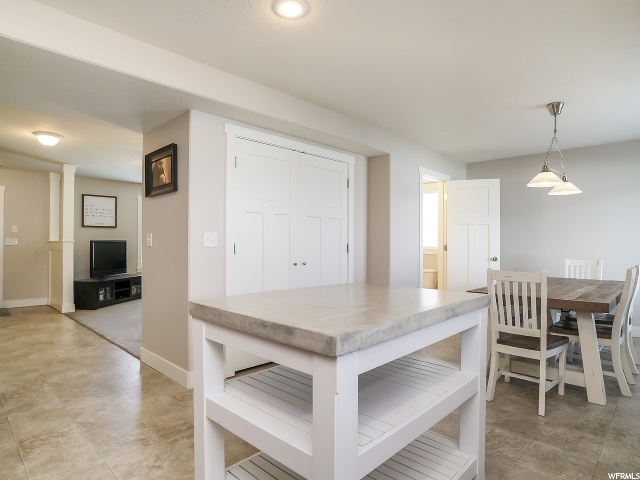 928 Willow Brook Ln, Pleasant View, UT 84414 — photo 11