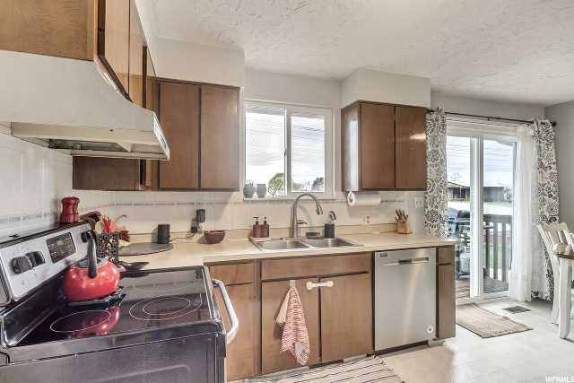 2233 S 150 W, Clearfield, UT 84015 — photo 10