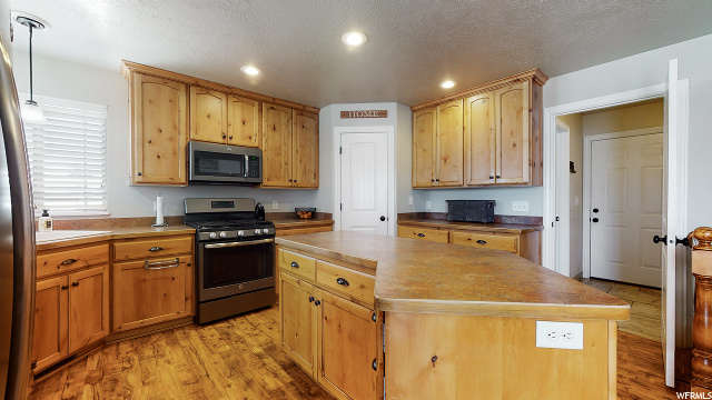 858 S 100 W, Mona, UT 84645 — photo 10