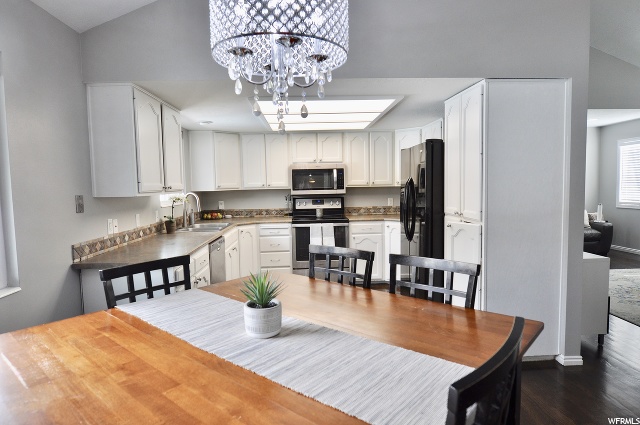 1380 N 225 W, Centerville, UT 84014 — photo 10