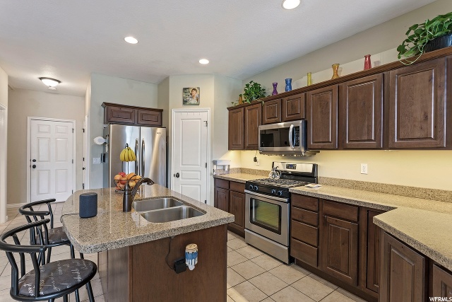 125 N 360 W, Centerville, UT 84014 — photo 2
