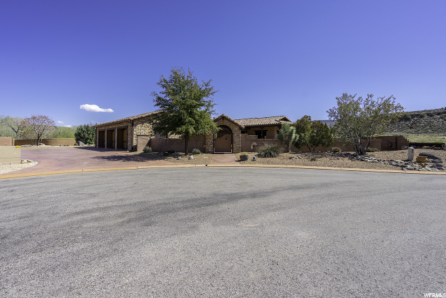 555 E Estrella Rdg, Virgin, UT 84779 — photo 7