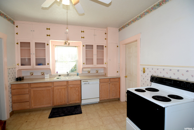 40 E 400 S, Hyrum, UT 84319 — photo 3