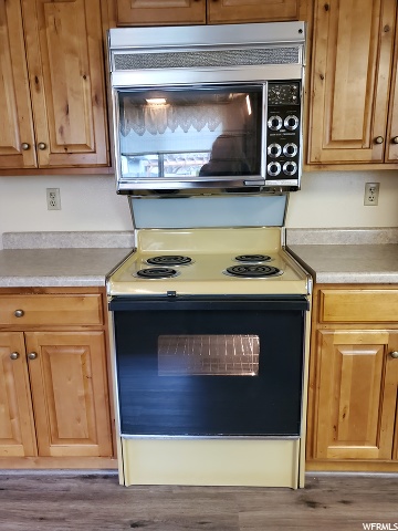 8837 S 1700 E, Sandy, UT 84093 — photo 12