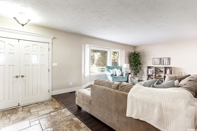 2161 E Laver Ct, Sandy, UT 84092 — photo 5