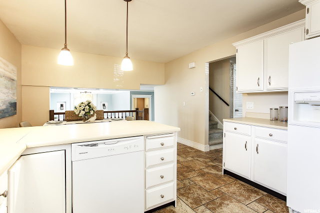 2161 E Laver Ct, Sandy, UT 84092 — photo 10