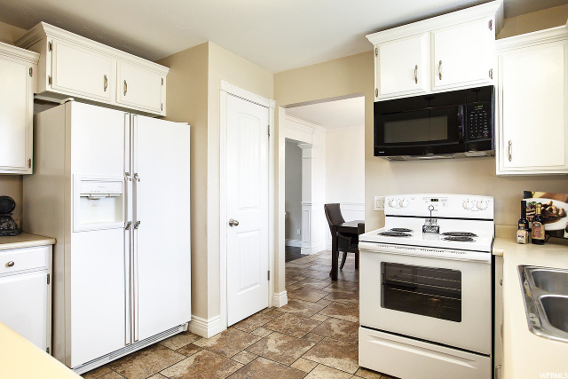 2161 E Laver Ct, Sandy, UT 84092 — photo 11