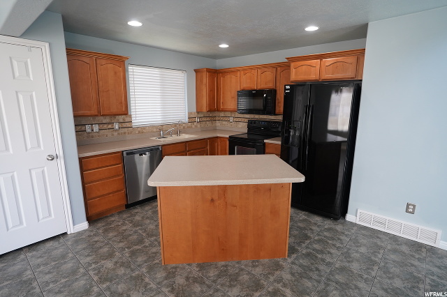 2129 Sego St, West Haven, UT 84401 — photo 2