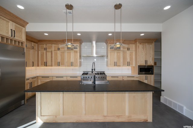 957 E Windsor Ln S, Bountiful, UT 84010 — photo 3