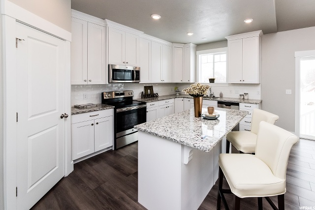 994 E 220 S, Smithfield, UT 84335 — photo 4