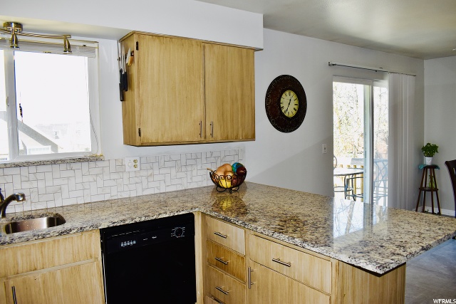 7858 S 450 E, Sandy, UT 84070 — photo 9