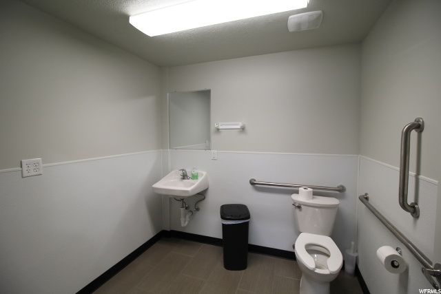 40 W 300 N, Hyrum, UT 84319 — photo 4