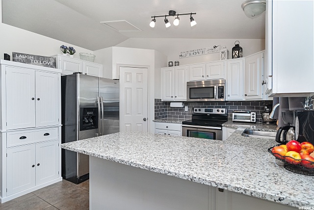 1907 N 660 W, Clinton, UT 84015 — photo 9