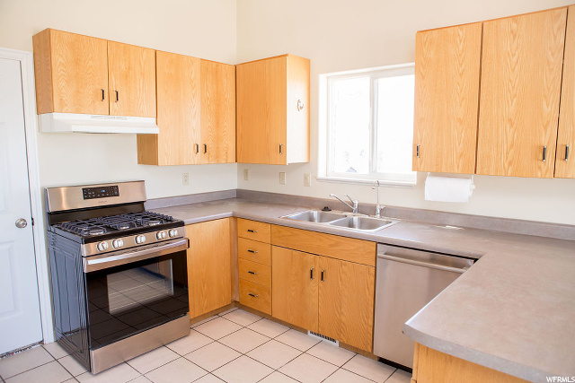 55 S 1000 E, Logan, UT 84321 — photo 5