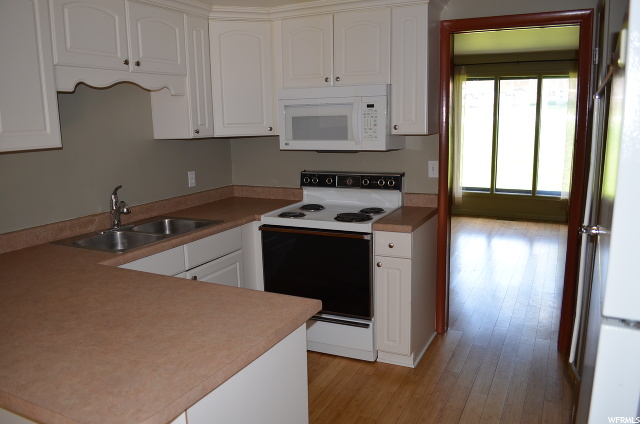 748 S 200 W, Bountiful, UT 84010 — photo 10