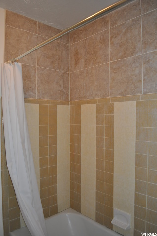 748 S 200 W, Bountiful, UT 84010 — photo 7