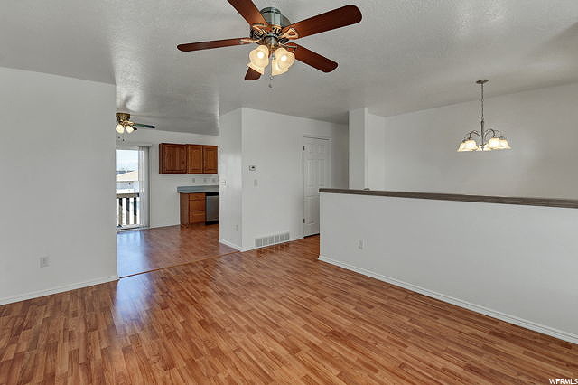 786 W 1740 N, Clinton, UT 84015 — photo 3