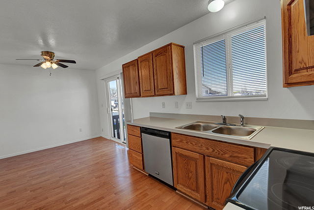 786 W 1740 N, Clinton, UT 84015 — photo 4