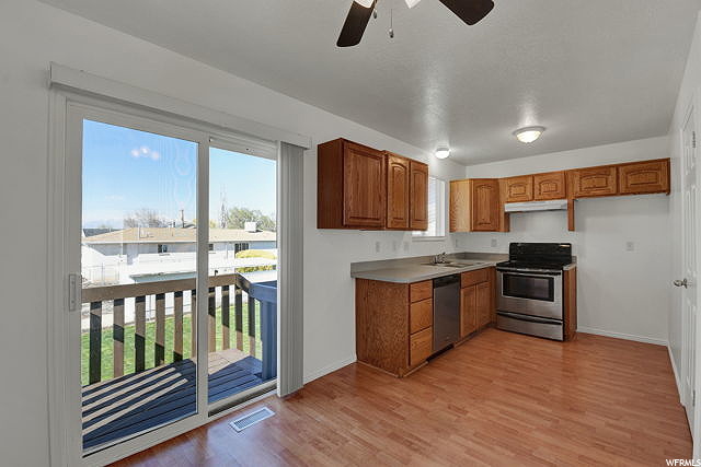 786 W 1740 N, Clinton, UT 84015 — photo 7