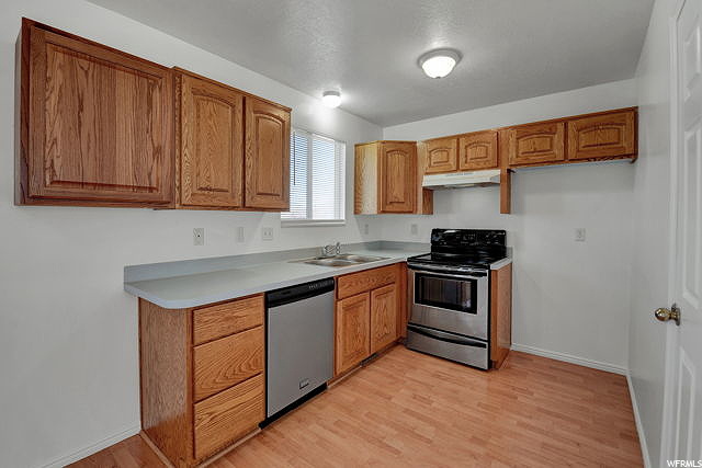 786 W 1740 N, Clinton, UT 84015 — photo 5