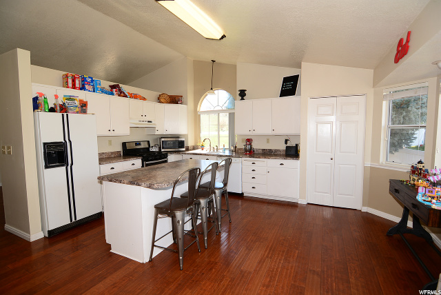 553 N 400 E, Hyde Park, UT 84318 — photo 6