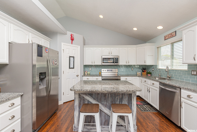 2083 W 2220 N, Clinton, UT 84015 — photo 5