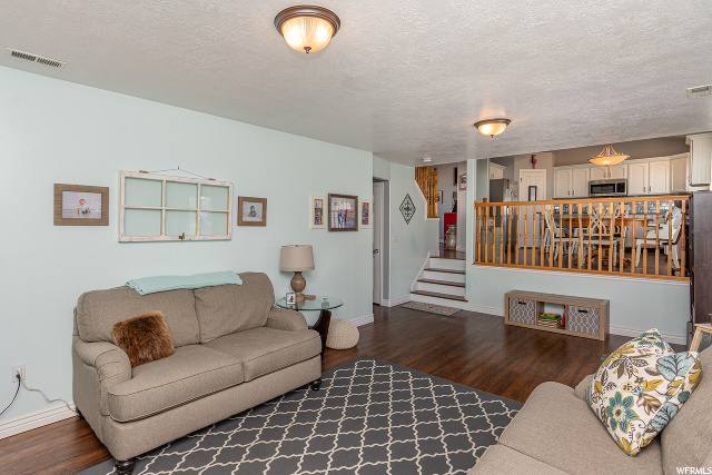 2083 W 2220 N, Clinton, UT 84015 — photo 8