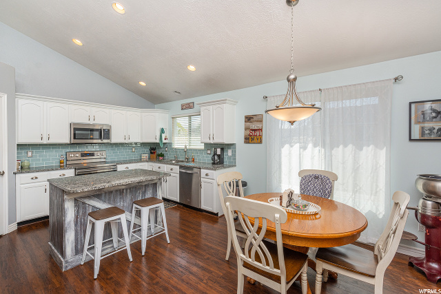 2083 W 2220 N, Clinton, UT 84015 — photo 6