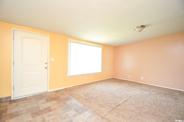 1608 N Davis Dr, Layton, UT 84041 — photo 2