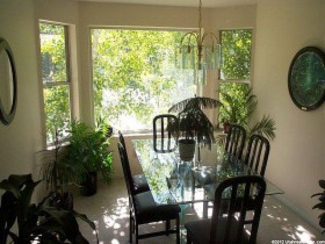 10927 Lostwood Dr, Sandy, UT 84092 — photo 4
