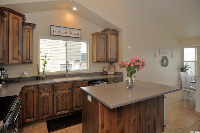 4554 W 5750 S, Hooper, UT 84315 — photo 2