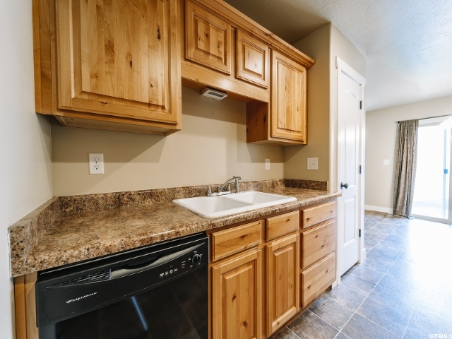 1611 N 450 E, North Ogden, UT 84404 — photo 12