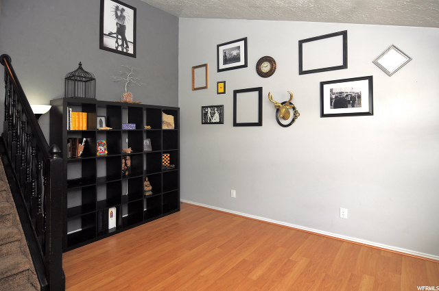 928 S 225 E, Layton, UT 84041 — photo 3