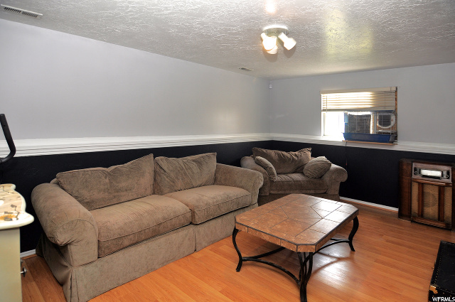 928 S 225 E, Layton, UT 84041 — photo 12