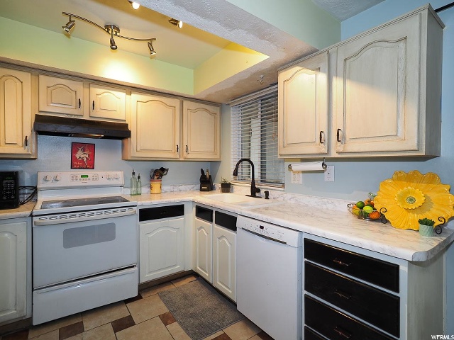 549 N 200 W, Bountiful, UT 84010 — photo 5