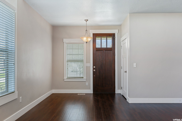 699 N 165 W, Centerville, UT 84014 — photo 9
