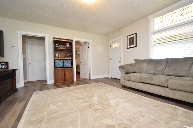 1085 S Orchard Dr E, Bountiful, UT 84010 — photo 3