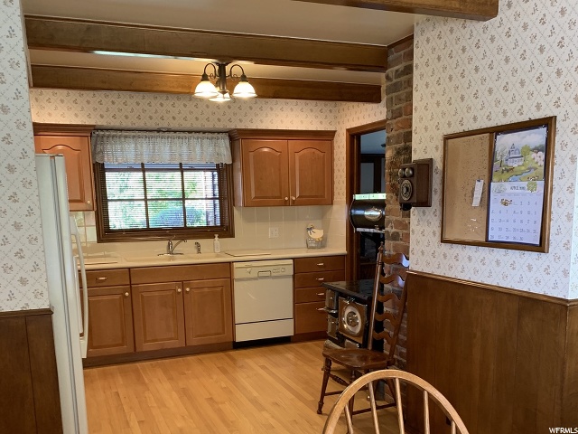 949 E 800 S, Bountiful, UT 84010 — photo 12