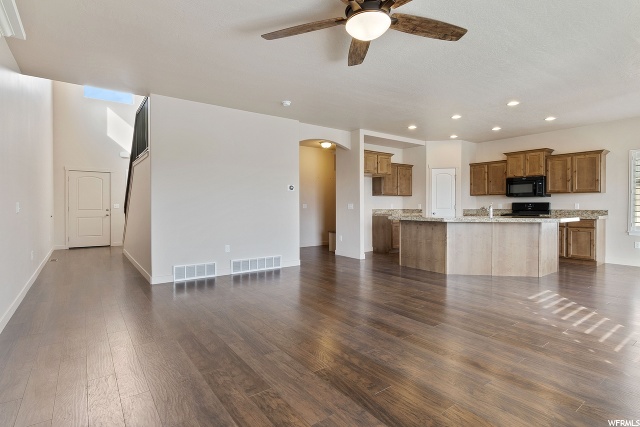 1084 E Searle Ln, Eagle Mountain, UT 84005 — photo 9