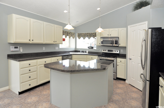 1506 N 125 E, Layton, UT 84041 — photo 8