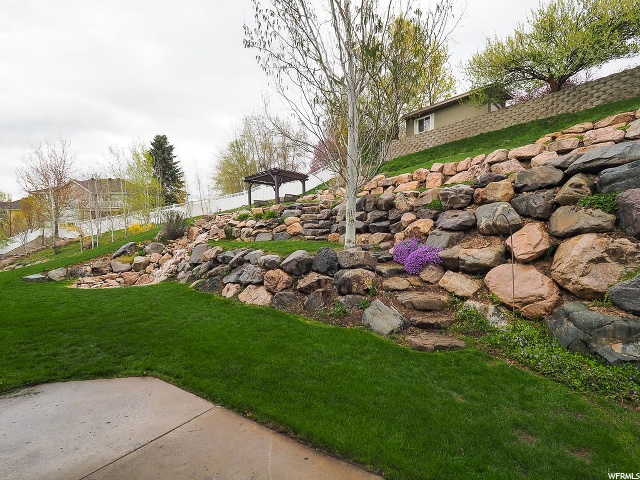 3797 S Huntington Dr E, Bountiful, UT 84010 — photo 11