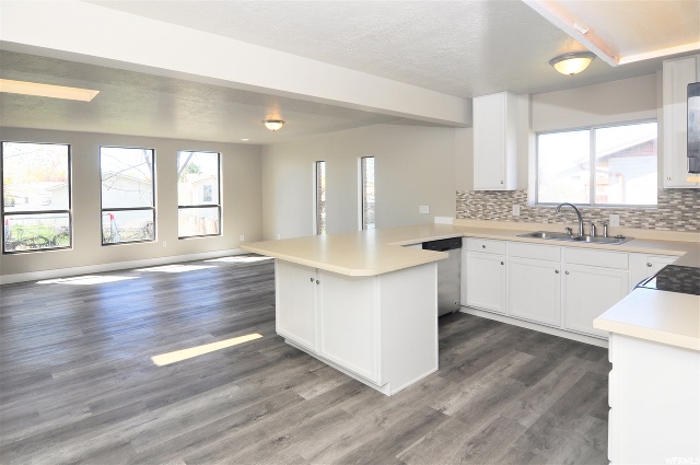 1143 W 2175 N, Clinton, UT 84015 — photo 6
