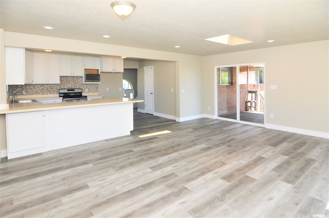 1143 W 2175 N, Clinton, UT 84015 — photo 8