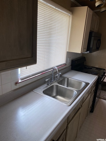 310 N Harrison Blvd, Ogden, UT 84404 — photo 3
