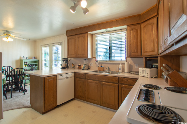 911 N Tremont, Tremonton, UT 84337 — photo 11