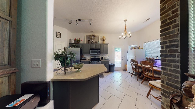 402 N 2720 E, St. George, UT 84790 — photo 10