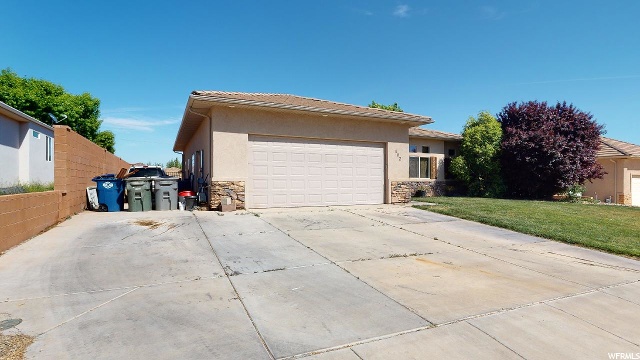 402 N 2720 E, St. George, UT 84790 — photo 3