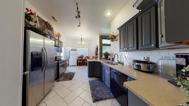 402 N 2720 E, St. George, UT 84790 — photo 8